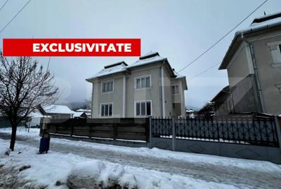 Casă cu 6 camere cu Teren 800 Mp în Central - 14