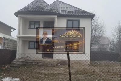 Casă cu 5 camere cu Teren 504 Mp în Sud - 2