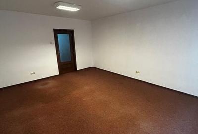 Apartament cu 4 camere în Republicii - 2