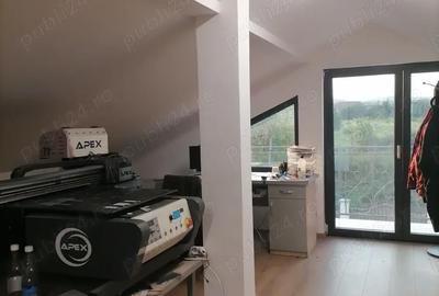 Casă cu 4 camere în Central - 5
