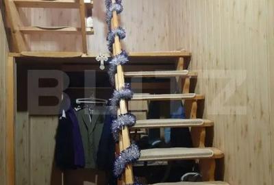 Casă cu 4 camere cu Teren 330 Mp în Central - 1