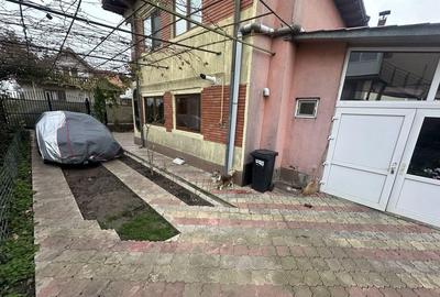 Casă cu 5 camere cu Teren 650 Mp în Agigea