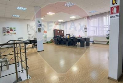 Spațiu industrial, de 2,074 mp, în Central - 5
