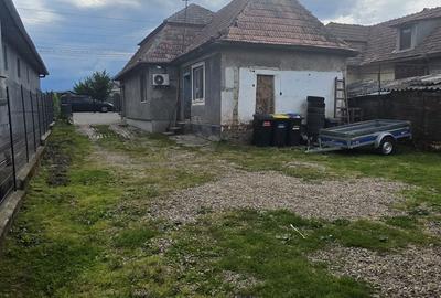 Casă cu 3 camere în Central