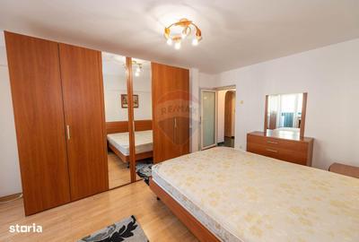 Apartament cu 3 camere, mobilat în Decebal