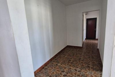 Apartament 3 camere decomandat zona 1 Decembrie 1918 - 5