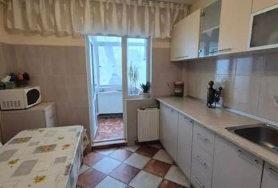 Apartament cu 3 camere decomandat în Cug - 5