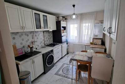 Apartament cu 4 camere decomandat în Central - 4