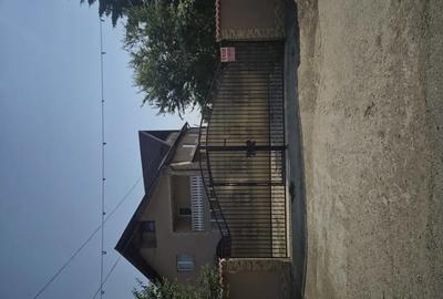 Casă cu 5 camere în Titu - 4