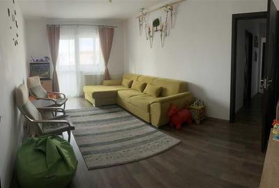 Apartament 4 camere, zona Tractorul - 1