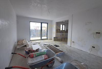 Casă cu 4 camere cu Canalizare în Central - 6
