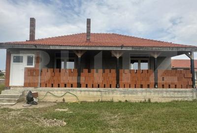 Casă cu 3 camere cu Teren 585 Mp în Central - 3
