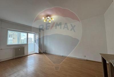 Apartament cu 3 camere decomandat în Drumul Taberei - 3
