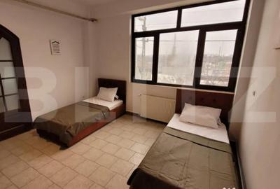 Casă cu 7 camere cu Teren 150 Mp în Lipovei - 3