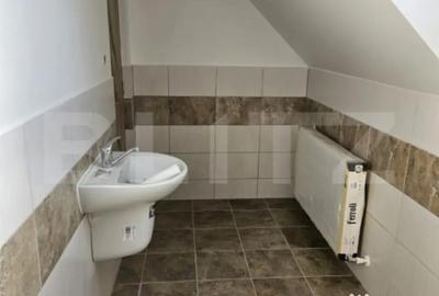 Casă cu 7 camere cu Teren 2828 Mp în Central - 12