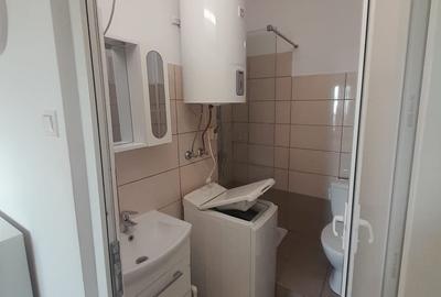 Garsonieră decomandată, mobilată în Universitate - 4