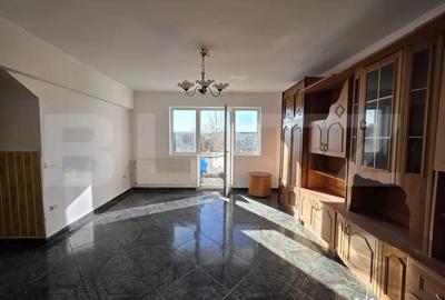 Apartament cu 3 camere decomandat în Micro 16 - 1