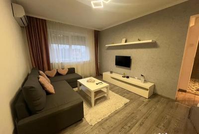 Apartament cu 2 camere decomandat în Boul Roșu