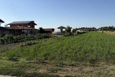 Teren de 3000 mp, în Central - 2
