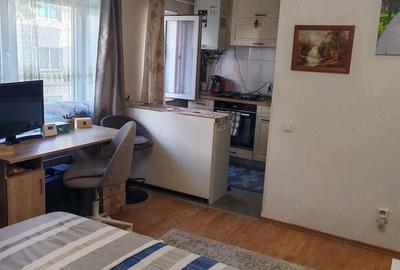 Garsonieră decomandată în Bartolomeu