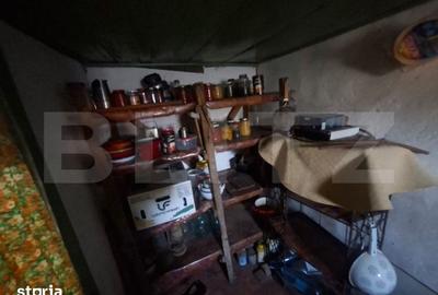 Casă cu 2 camere cu Teren 885 Mp în Acățari