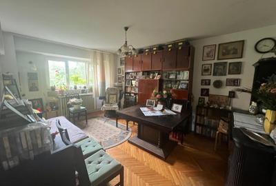 Apartament cu 3 camere decomandat în Panduri - 1