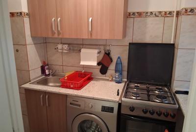 Garsonieră semidecomandată în Costin Georgian