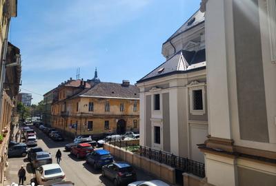 Apartament cu 2 camere în P-ța Unirii - 9