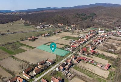 Teren Construcții intravilan de 2970 mp, în Odvoș - 30