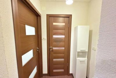 Apartament cu 2 camere semidecomandat, mobilat în Aurel Vlaicu