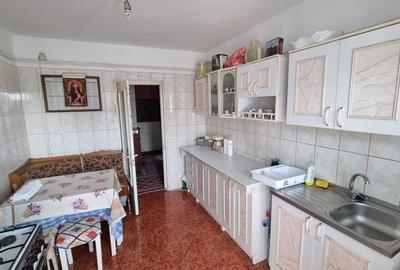 Apartament cu 3 camere, 2 bai, 2 balcoane Bariera, decomandat - 14