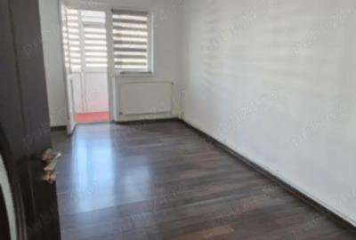 Apartament cu 3 camere semidecomandat în Crișan - 1