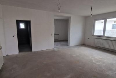 Casă cu 4 camere în Sântandrei - 3