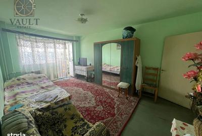 Apartament cu 3 camere decomandat în Gorjului