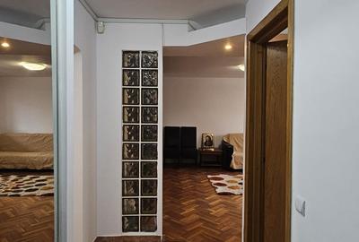 Piata Alba Iulia - 3 camere decomandat, 80 mp, etaj 2, mobilat complet - 1