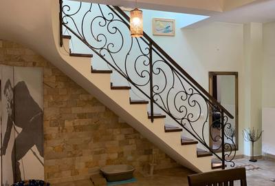 Casă cu 5 camere cu Canalizare în Primo - 6