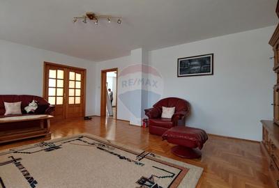 Casă individuală cu 6 camere cu Canalizare în Zvoriștea - 47