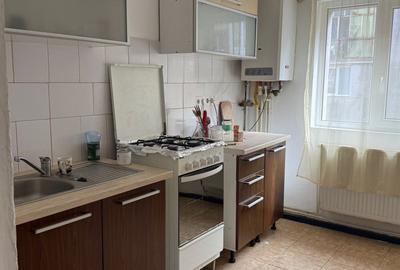 Apartament cu 2 camere semidecomandat, mobilat în Cetate - 4