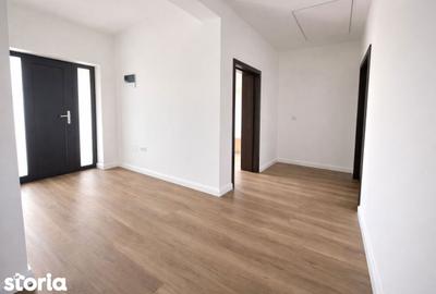 Casă cu 4 camere cu Teren 400 Mp în Dancu - 11