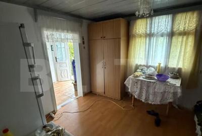 Casă cu 3 camere cu Teren 7200 Mp în Central