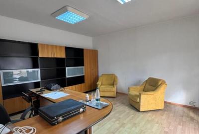 Spațiu comercial, de 1,388 mp, în Central - 5