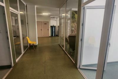Spațiu comercial, de 70 mp, în Central - 2