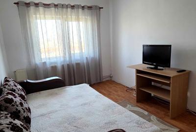 Apartament cu 3 camere decomandat în Piatra - 1