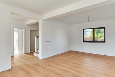 Duplex cu 4 camere cu Canalizare în Valea Ursului - 1