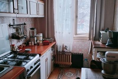 Apartament cu 3 camere decomandat în Berceni - 8