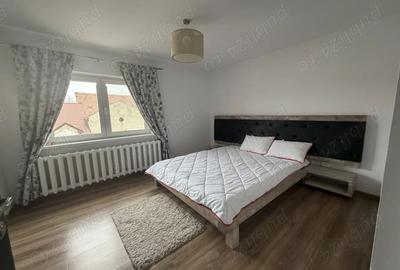 Apartament cu 3 camere decomandat în Central - 4
