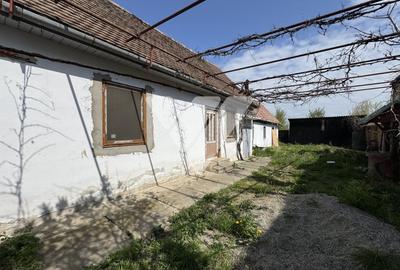 Casă individuală cu 3 camere cu Canalizare în Cristian - 2