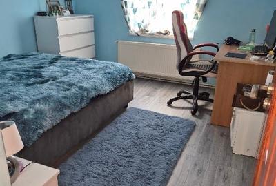 Duplex cu 4 camere cu Canalizare în Central - 7