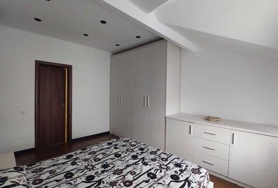 Apartament cu 3 camere decomandat în Mărgeanului - 4