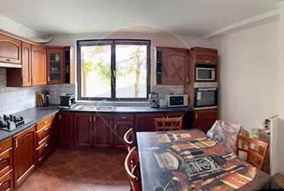 Casa / Vila cu 4 camere de vanzare - 11